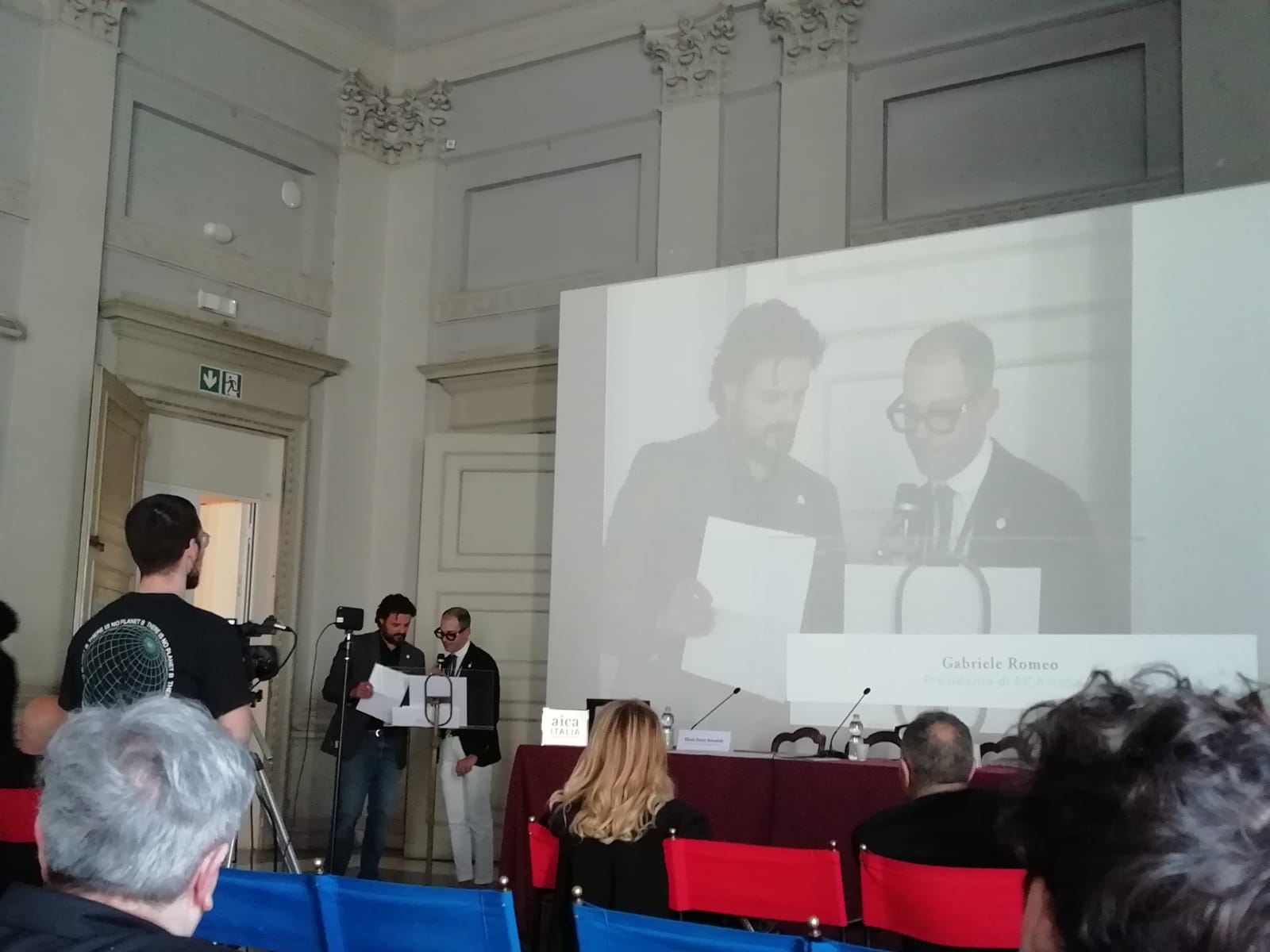 Diego Repetto (moderatore della prima giornata del Convegno) apre le sessioni di studio. AICA Italia, Torino, 5 maggio 2023.